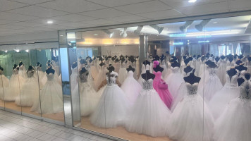 Größter Brautmoden & Brautkleider Showroom im Saarland